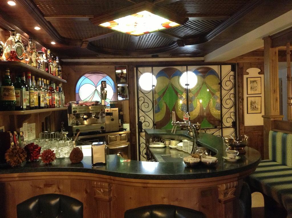 Hotel Ai Pini Vigo di Fassa Ngoại thất bức ảnh