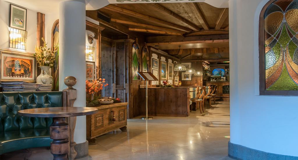 Hotel Ai Pini Vigo di Fassa Ngoại thất bức ảnh