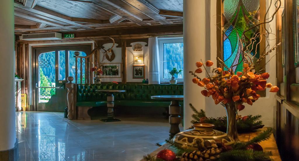 Hotel Ai Pini Vigo di Fassa Ngoại thất bức ảnh