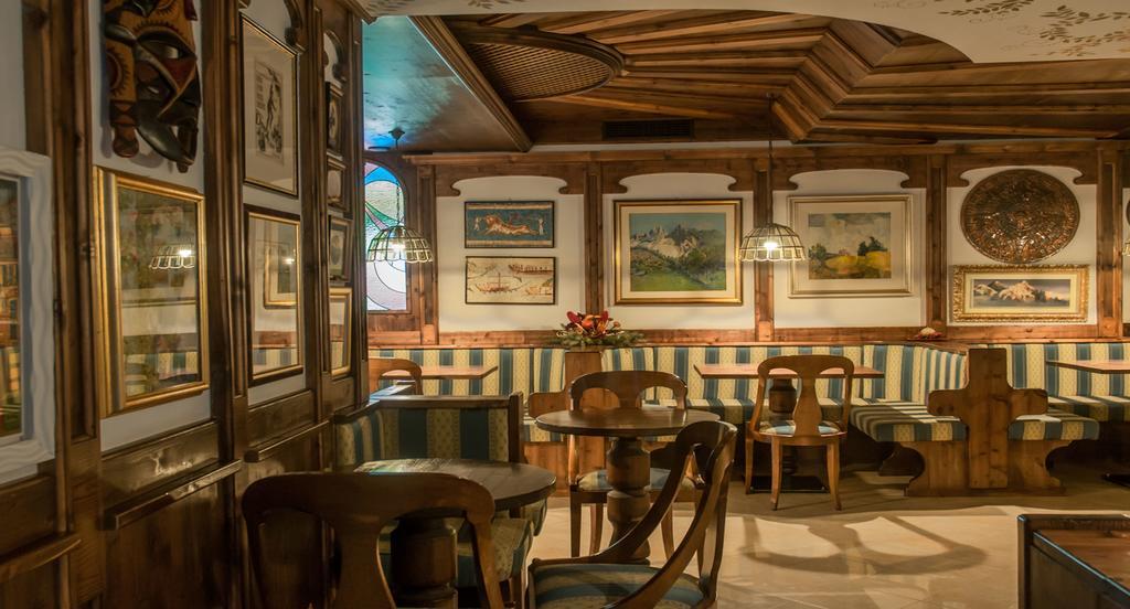 Hotel Ai Pini Vigo di Fassa Ngoại thất bức ảnh