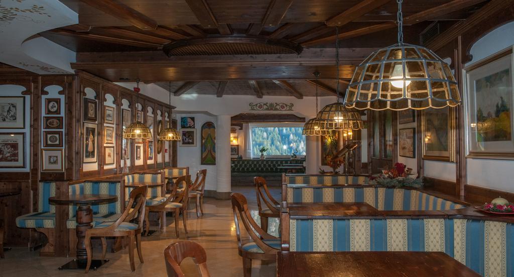 Hotel Ai Pini Vigo di Fassa Ngoại thất bức ảnh